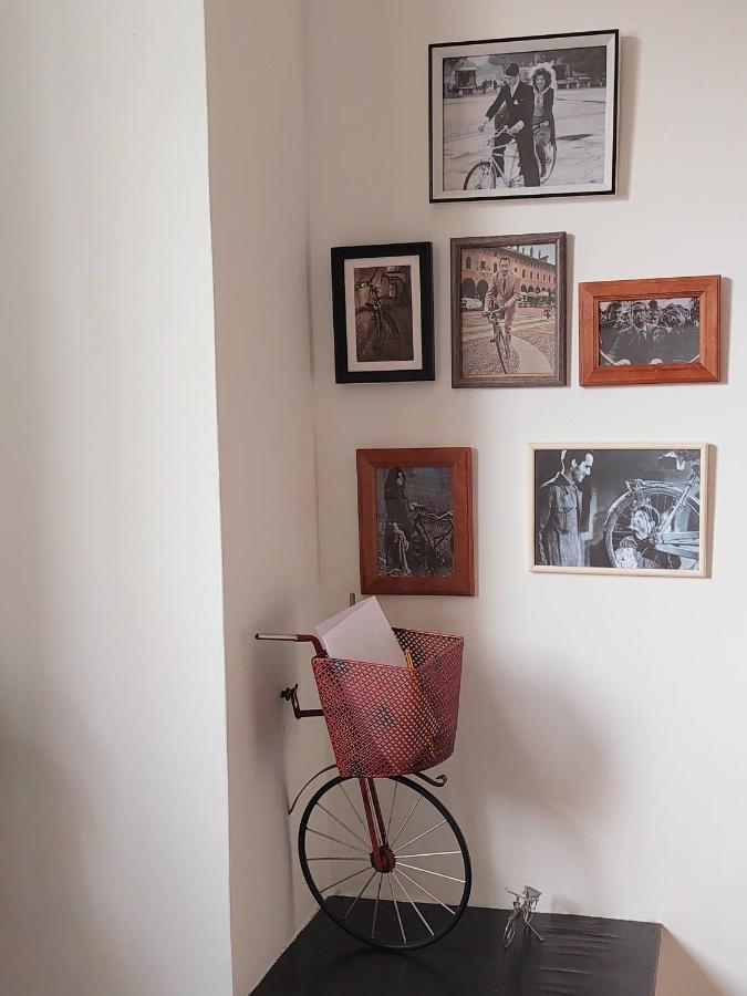 Trastevere In Bike - Con Wi-Fi E Ac Rome Exterior photo