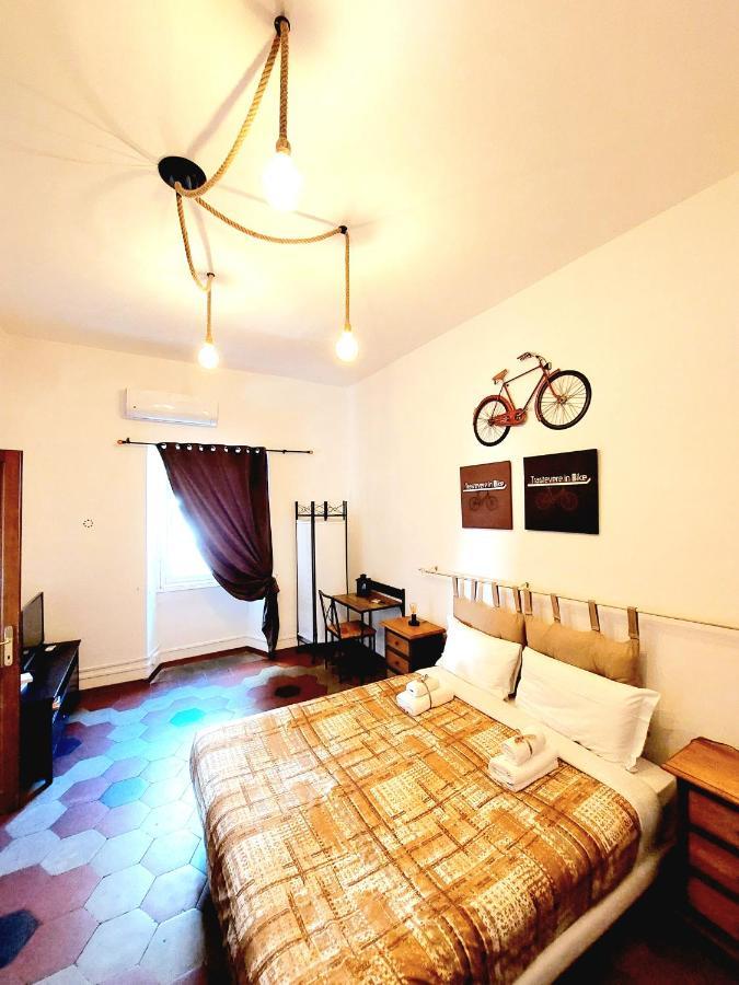 Trastevere In Bike - Con Wi-Fi E Ac Rome Exterior photo